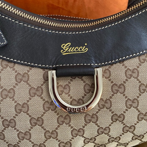 Authentic Gucci Medium Canvas GG Logo Hobo - Picture 3 of 13